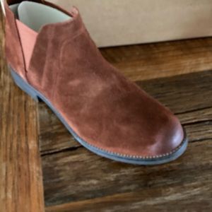 Clarks, Tobacco in color, new in box.